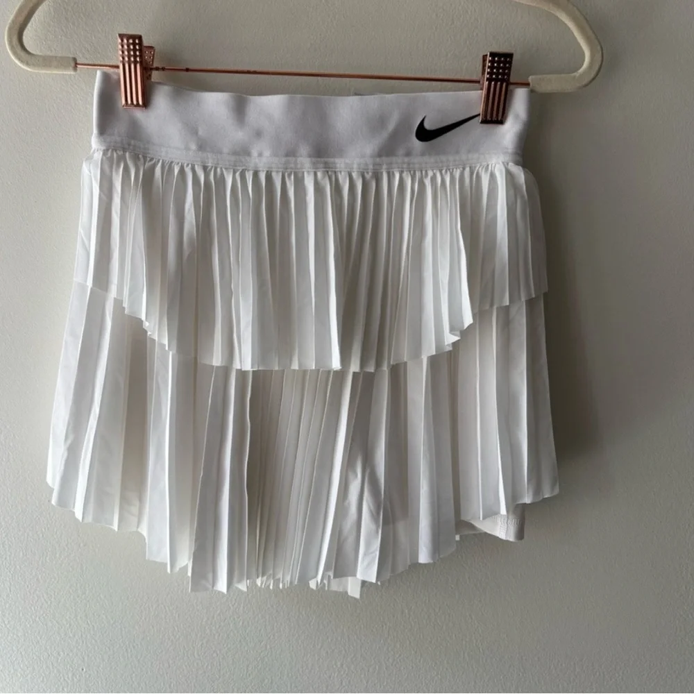 Nike White Skater Mini Skirt with Pleated Tiers - Picture 2 of 5